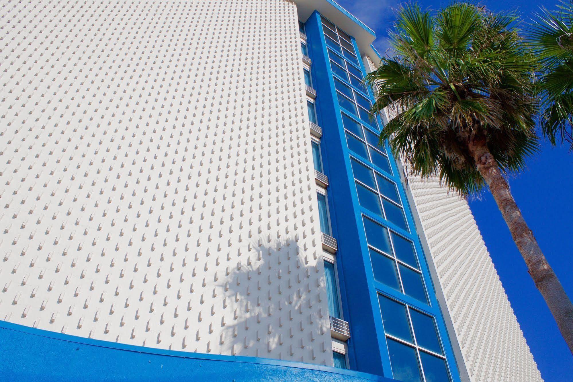 The Suites At Americano - Daytona Beach Exterior photo